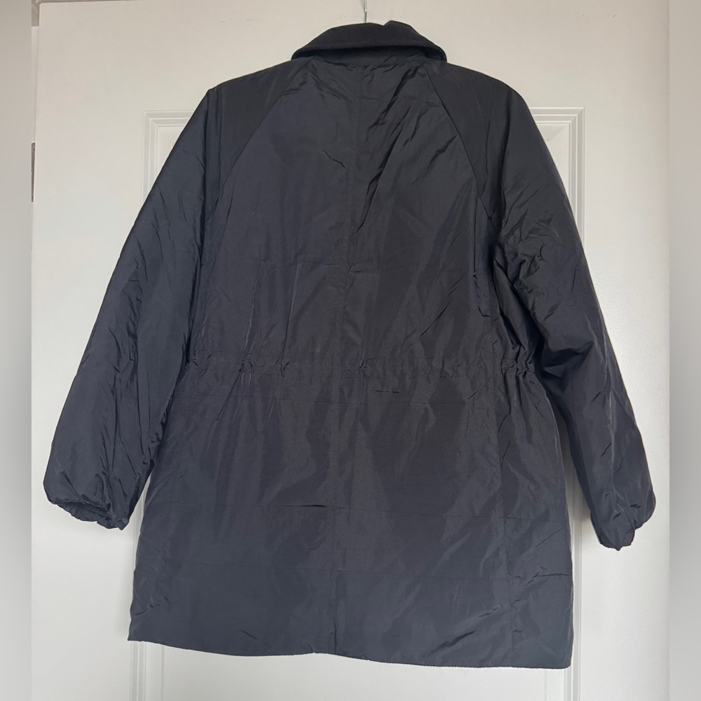 NWT! | J. CREW Women’s Puffer Barn Jacket with PrimaLoft | Black | Size XS - Picture 9 of 16